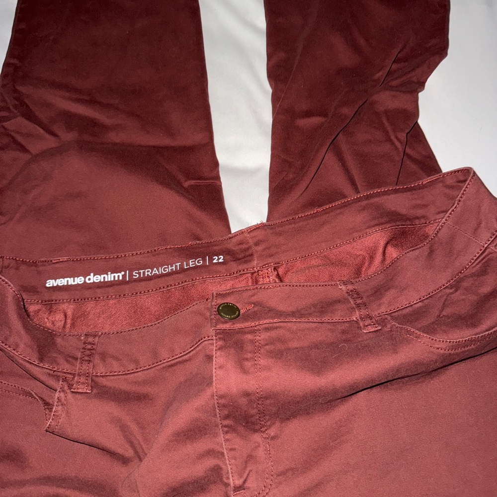 Avenue Straight Leg Jeans - Rust 22